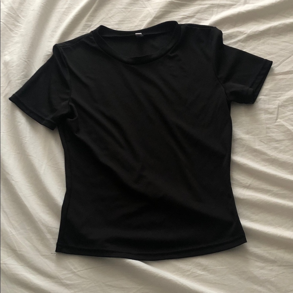 Amazon Essentials Black Short Sleeve T-Shirt | Classic Fit Tee